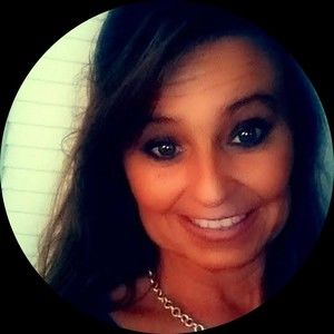 Meet your Posher, Leigh ann